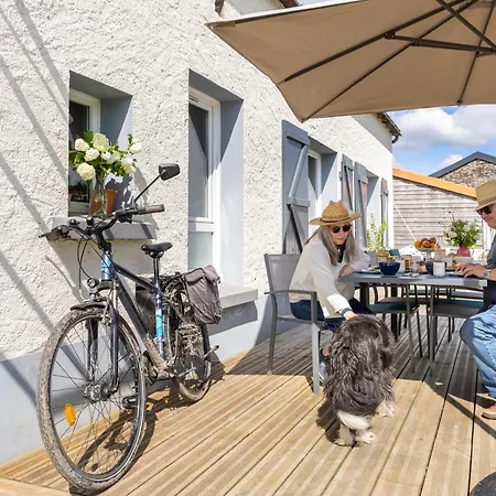 Couette-café D'hôtes, Table D'hôtes Des Reinières Proche La Loire à Vélo, 3 7 Couchages *